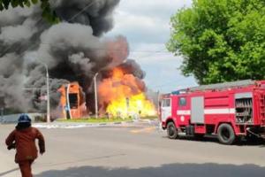 В Житомире на АЗС загорелась цистерна с топливом, есть пострадавшие