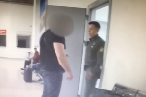 Россиянин, которого не пропустили в Украину, устроил дебош в аэропорту "Жуляны"