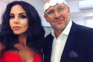 Потап и Настя Каменских показали, как "отжигают" во время "медового" месяца