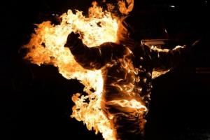 В Ужгороде пенсионер совершил самоподжог у здания суда и прокуратуры