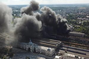 Во Львове горит локомотивное депо возле вокзала