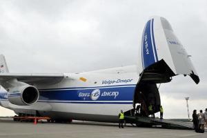 Суд в Киеве наложил арест на пять российских самолетов "Ан-124-100"