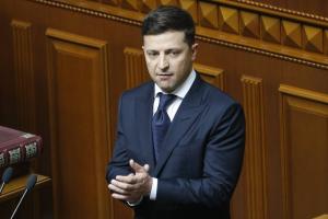 "Впервые за 28 лет независимости": Президента пригласили в Конституционный суд