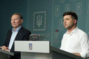 Зеленский назначил новых представителей Украины на переговорах в Минске