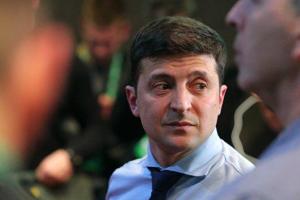 "Уходит позже всех": стало известно, что делает президент в течении рабочего дня