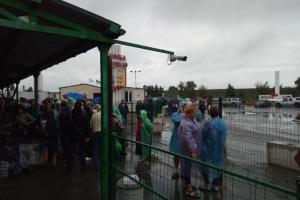 В ЛОГА опровергли слухи о закрытии КПВВ "Станица Луганская"