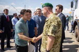 Зеленский: Полное обустройство КПВВ с оккупированным Крымом надо завершить до 20 декабря