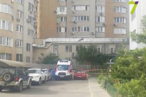 В Одессе с 8 этажа выпал малыш: врачи оказались бессильны