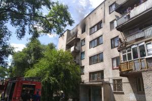 В Северодонецке тушили пожар в 5-этажном доме