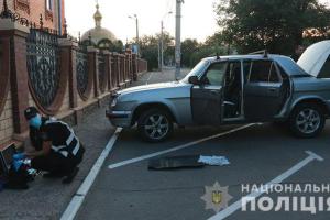 В Мариуполе конфликт на дороге перерос в стрельбу, раненый скончался