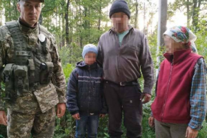 Потерявшийся в лесу 9-летний житель Ровенщины забрел в соседнюю область: ребенка нашли у границы с Беларусью