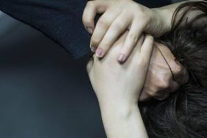 Зверства в Белой Церкви: двое отморозков похитили женщину, ограбили, избили и изнасиловали