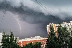 Дожди, град и шквалы: В Укргидрометцентре назвали регионы