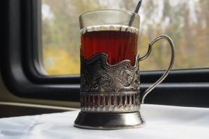 В "Укрзализныце" показали, чем планируют заменить подстаканники в поездах