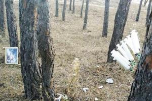 Молились и кололись?: Северодонецкий лес кишит шприцами и мусором