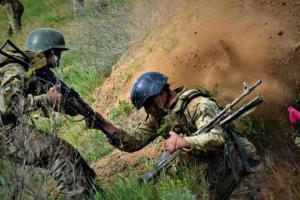 День на Донбассе: один армеец погиб, двое ранены