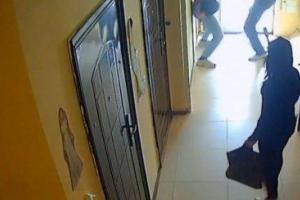 19-летнюю киллершу, которая стреляла в сумского предпринимателя и его дочь, оставили под стражей