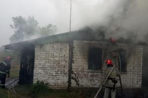 В Лисичанске горел жилой дом