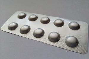 В Украине попали под запрет популярные обезболивающие таблетки