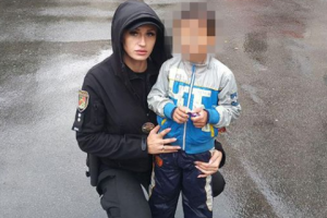 На центральном проспекте Лисичанска потерялся 5-летний мальчик