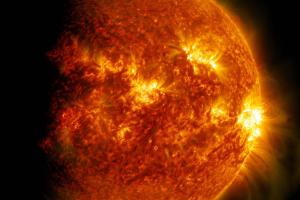 В честь Хэллоуина NASA опубликовало самое жуткое фото Солнца