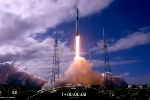SpaceX вывела на орбиту еще одну партию спутников Starlink