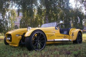 Спорткары из села: Украинец конструирует копии легендарных автомобилей