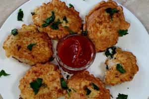 Мясные рулеты из фарша с яйцом