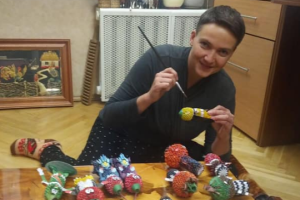 "Редко такое счастье бывает": Савченко показала необычные фото в домашней обстановке