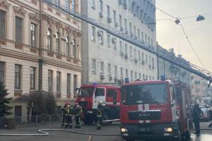 В Киеве произошел пожар в здании Министерства культуры: людей эвакуировали нацгвардейцы
