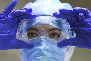 Костюмы биозащиты и двухнедельный карантин: как будут эвакуировать украинцев из Уханя