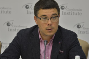 "Теневой переговорный процесс дал сбой": Березовец объяснил смысл обострения у Золотого