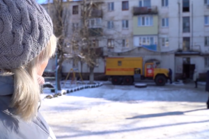 В Северодонецке из-за порыва теплосети затопило многоэтажку: спасатели сушили дом тепловыми пушками