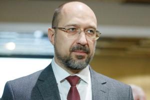 "Должны затянуть пояса": в Кабмине предлагают в 2 раза урезать зарплаты топ-чиновникам