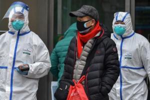 В Китае дали прогноз, сколько продлится эпидемия коронавируса