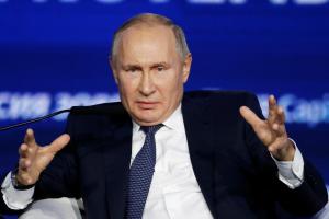 "Вечный" Путин: Госдума РФ поддержала обнуление президентских сроков