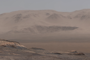 Ровер Curiosity показал панораму Марса в высоком разрешении: видео