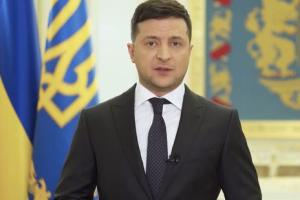 "Затянуть пояса должны все": Зеленский сообщил о сокращении зарплаты чиновникам