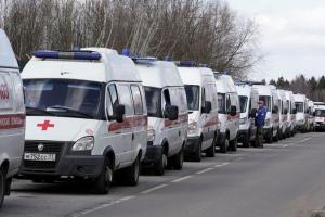 В Москве коронавирусный коллапс: у больниц выстраиваются очереди из "скорых"