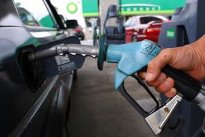 Цены на бензин и дизель в Украине могут упасть, - эксперты