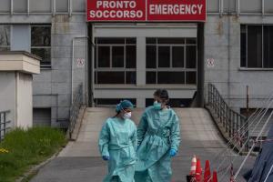 Коронавирус в Испании: смертей стало меньше, страна собирается ослабить карантин