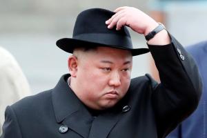 Ким Чен Ын жив? В КНДР показали видео с диктатором