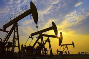 Цены на нефть Brent и Urals рекордно упали