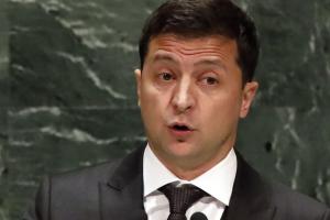 Руководители ОГА за невыплату надбавок врачам потеряют должности и зарплаты - Зеленский