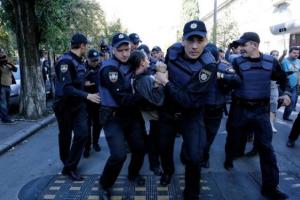 "Полицейские пытают и насилуют людей": депутаты требуют отставки Авакова и Клименко