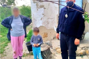 На Херсонщине полицейские отговорили от самоубийства многодетную мать