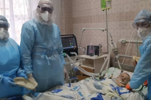 Дольше всех болеют маленькие дети: Кличко привел статистику COVID-19 по Киеву