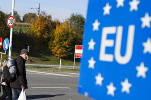 Когда откроют границы: страны Евросоюза продлили запрет на въезд иностранцев