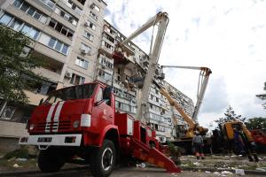 "Укрзализныця" пытается связаться с двумя семьями железнодорожников, которые жили в доме, где произошел взрыв