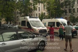 В Киеве женщина с ребенком выпали с 4-го этажа